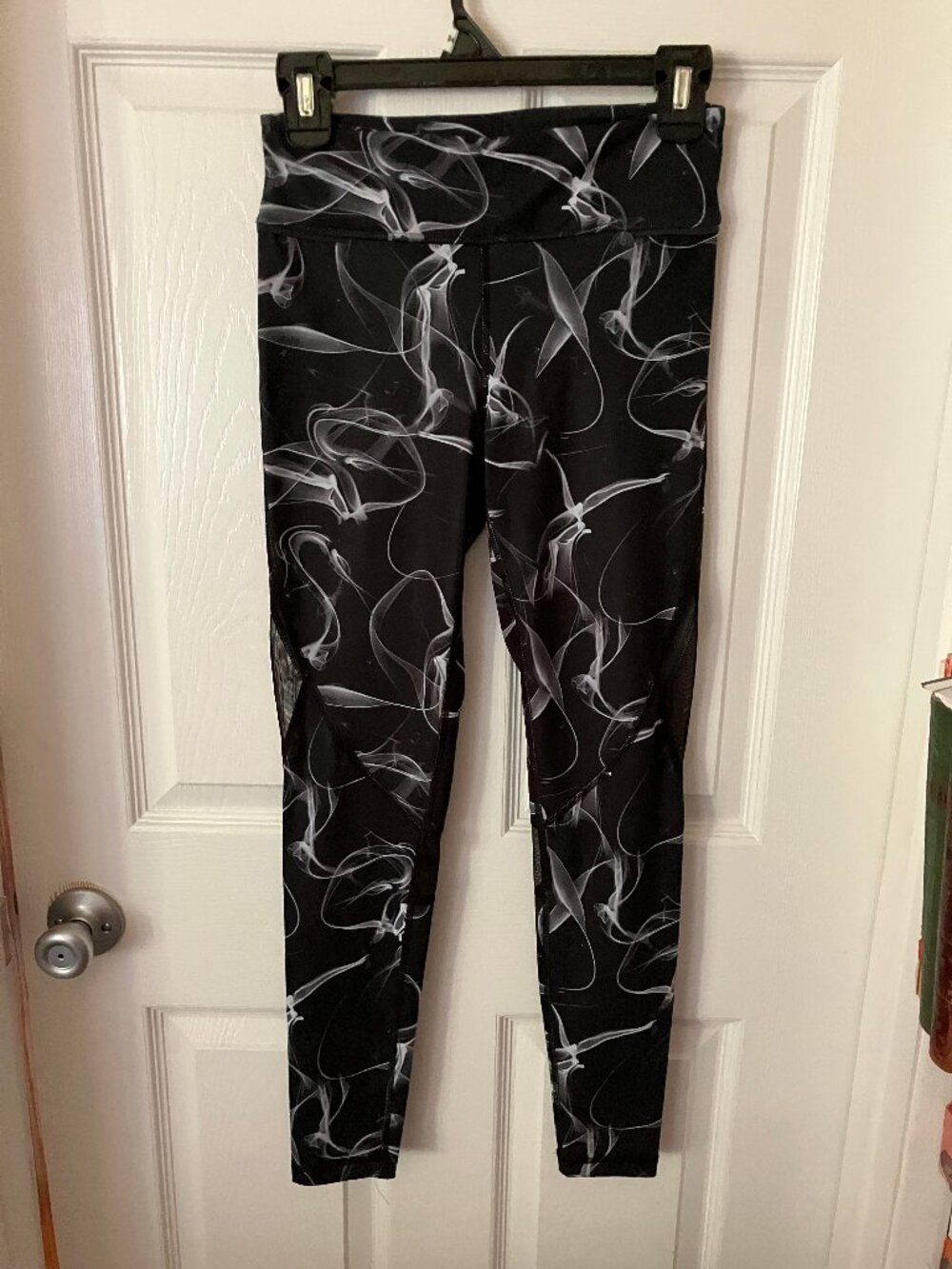 ALALA Black White smoke print leggins mash panel on the side Sz S